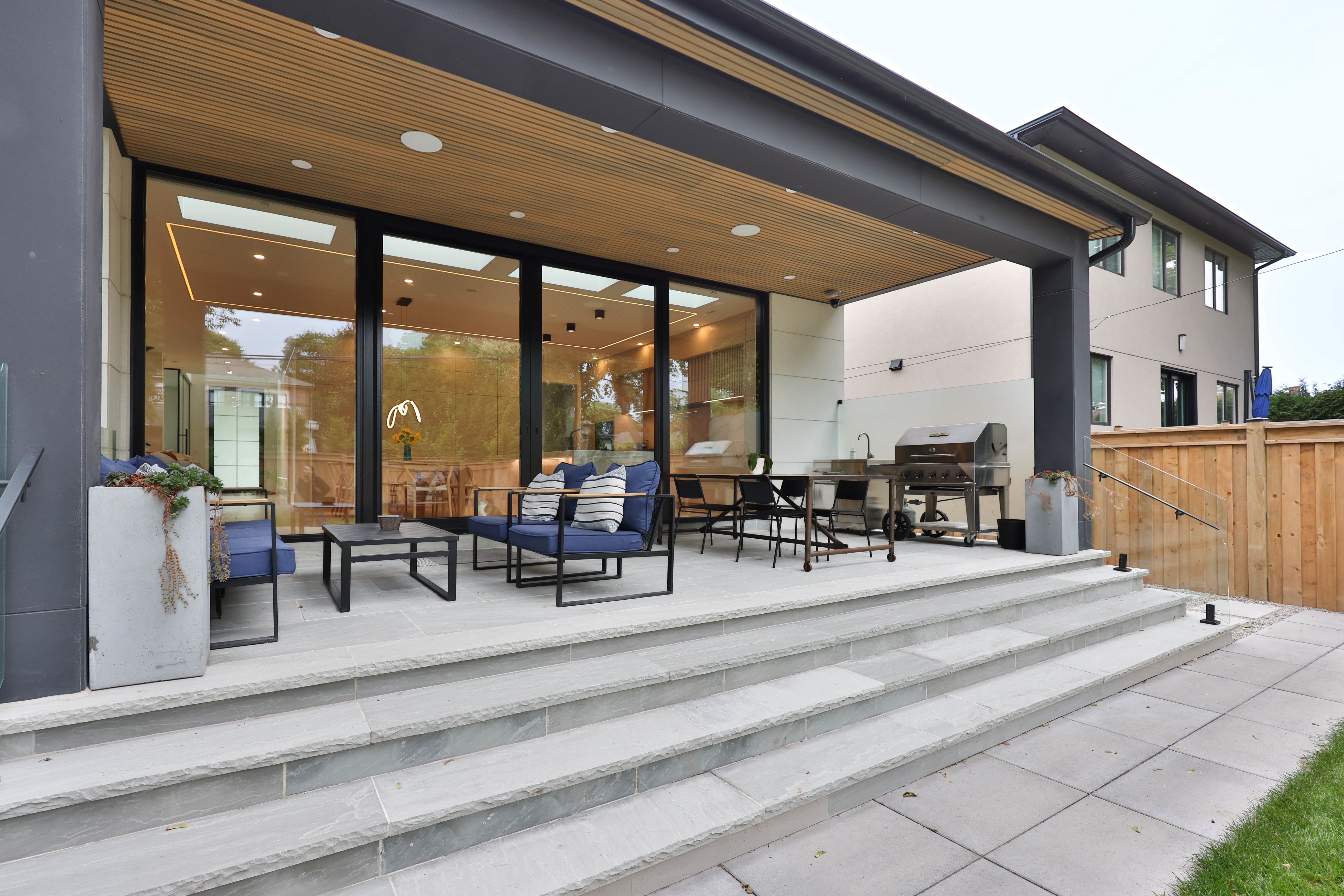 Outdoor Back view 2