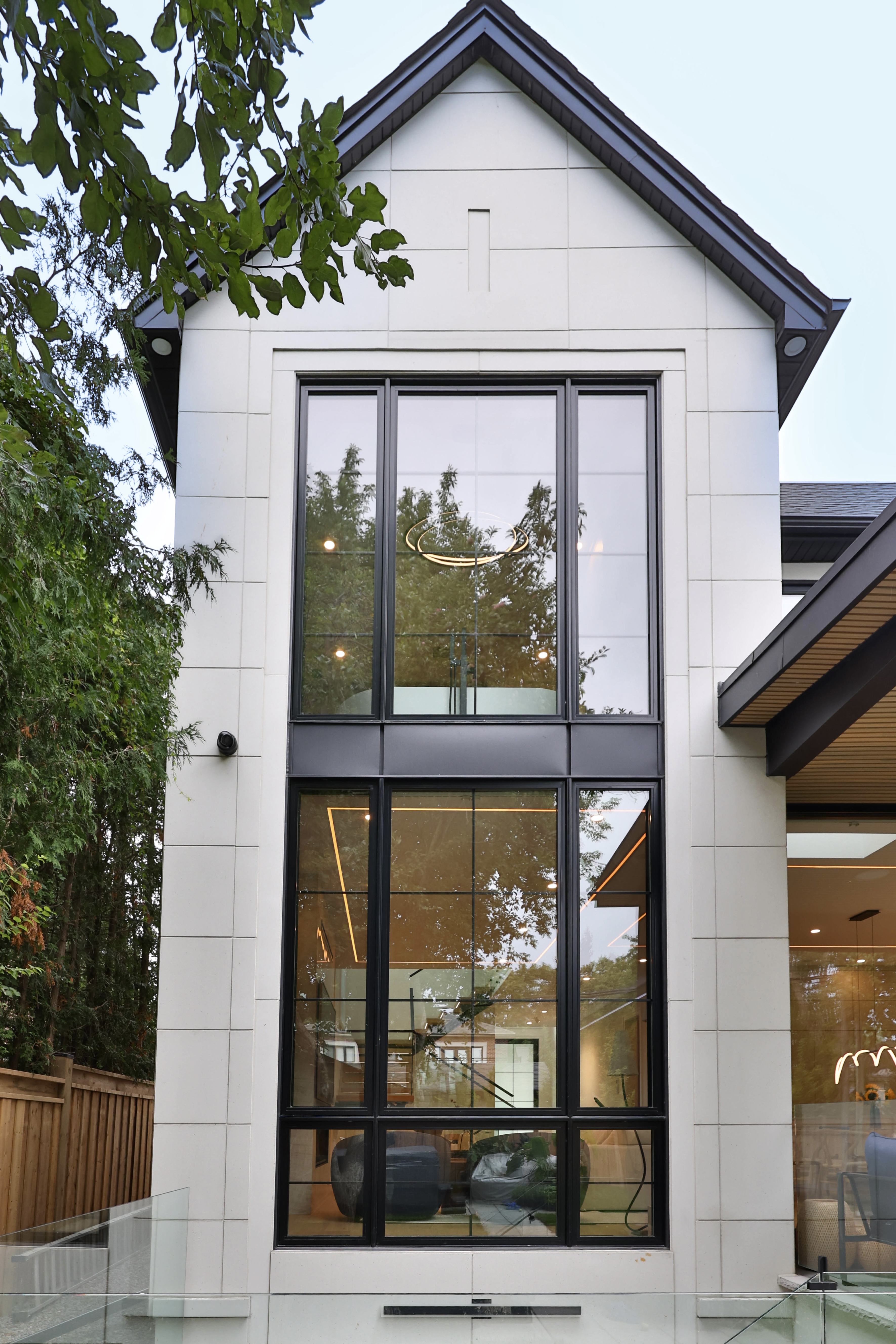 Outdoor Front view 8
